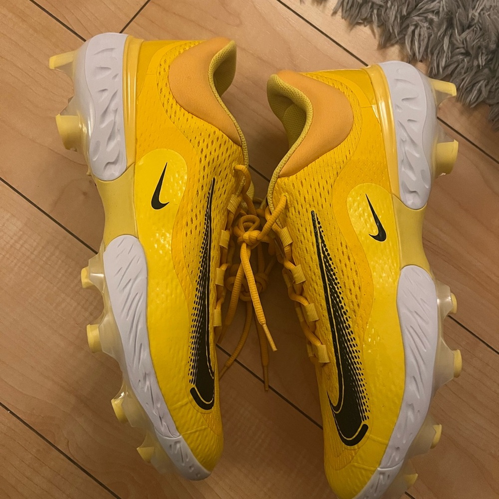 NIKE Alpha Huarache Elite 4 MCS Baseball Cleats Yellow DX6962-701 Men’s